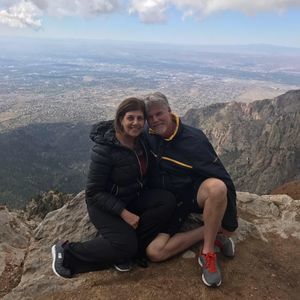 Meet your Posher, Mona